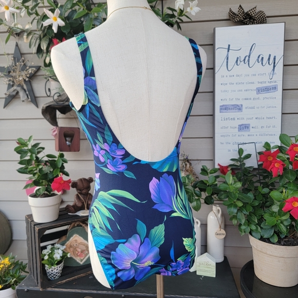TRANSFORM ♡ Sweet 1pc Multi Color Floral Open Back Padded Bralette Swimsuit 12 - Picture 5 of 16